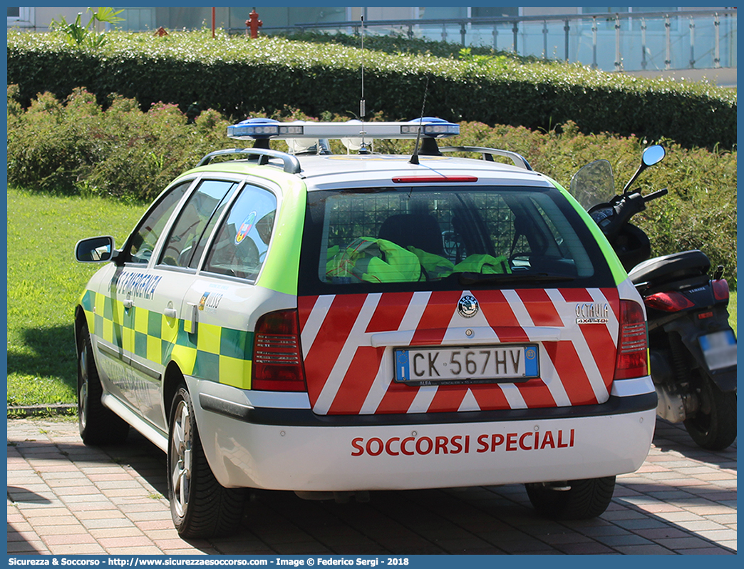 ALFA 09
SUEM 118 Venezia Mestre
Azienda ULSS 3 - Serenissima
Mestre
Skoda Octavia Wagon I serie
Allestitore Alea Italia S.r.l.
Ricondizionata Ambitalia S.p.A.
(III variante)
Parole chiave: 118;SUEM;S.U.E.M.;Venezia;Mestre;Emergenza;Automedica;Skoda;Octavia;Wagon;Alea;Ambitalia