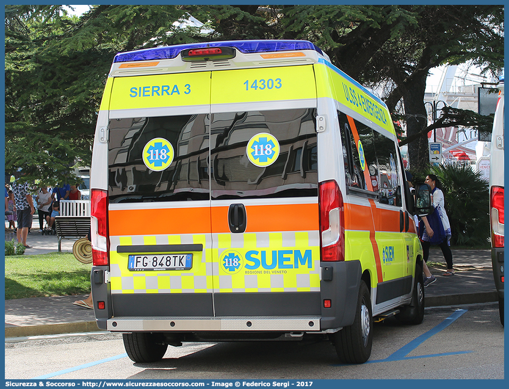 SIERRA 3
SUEM 118 San Donà Emergenza
Azienda ULSS 4 - Veneto Orientale
San Donà di Piave
Fiat Ducato III serie restyling
Allestitore Pam Mobility S.r.l.
Parole chiave: 118;SUEM;Jesolo;Emergenza;Ambulanza;Autoambulanza;Fiat;Ducato;X290;Pam;Mobility