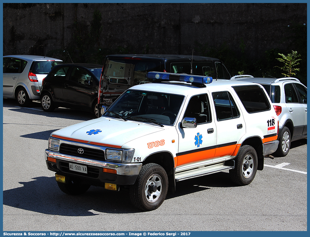 T01
118 Trieste
Toyota 4Runner
Parole chiave: 118;Trieste;Automedica;UOS;U.O.S.;Toyota;4Runner