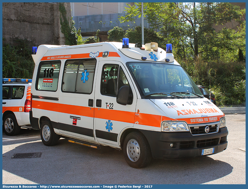 T22
118 Trieste
Fiat Ducato II serie restyling
Allestitore Aricar S.p.A.
Parole chiave: 118;Trieste;Ambulanza;Autoambulanza;Fiat;Ducato;Aricar