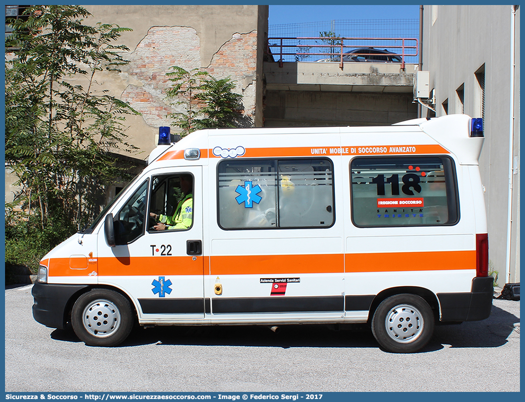 T22
118 Trieste
Fiat Ducato II serie restyling
Allestitore Aricar S.p.A.
Parole chiave: 118;Trieste;Ambulanza;Autoambulanza;Fiat;Ducato;Aricar