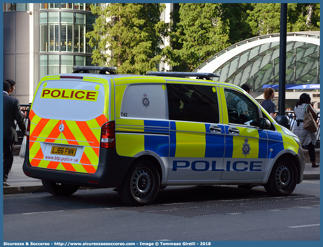 T42
United Kingdom of Great Britain and Northern Ireland
British Transport Police
Mercedes Benz V-Class III generation
Parole chiave: UK;United;Kingdom;Great;Britain;Northern;Ireland;British;Transport;Police;BTP;Mercedes;Benz;V;Class