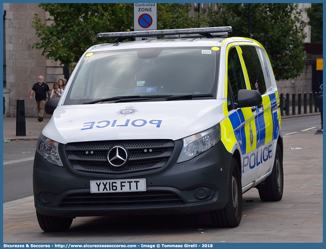 T55
United Kingdom of Great Britain and Northern Ireland
British Transport Police
Mercedes Benz V-Class III generation
Parole chiave: UK;United;Kingdom;Great;Britain;Northern;Ireland;British;Transport;Police;BTP;Mercedes;Benz;V;Class