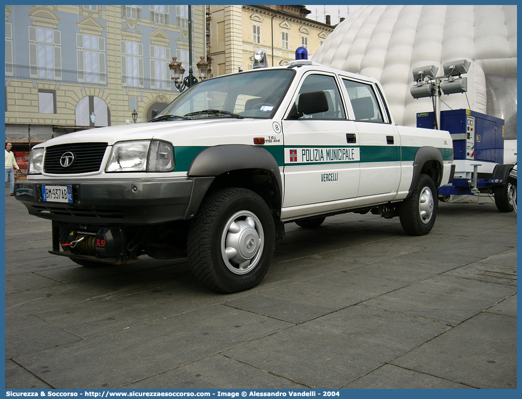 -
Polizia Municipale
Comune di Vercelli
Tata Telcoline I serie restyling
Parole chiave: PL;P.L.;PM;P.M.;Polizia;Locale;Municipale;Vercelli;Tata;Telcoline