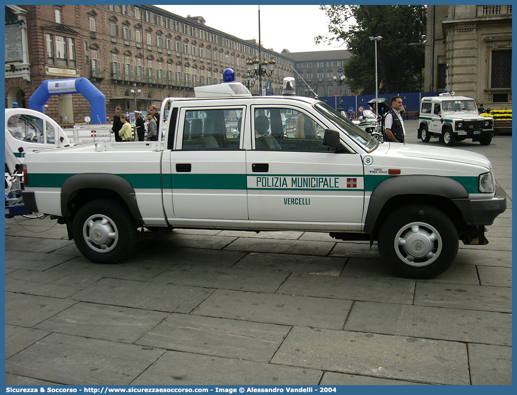 -
Polizia Municipale
Comune di Vercelli
Tata Telcoline I serie restyling
Parole chiave: PL;P.L.;PM;P.M.;Polizia;Locale;Municipale;Vercelli;Tata;Telcoline