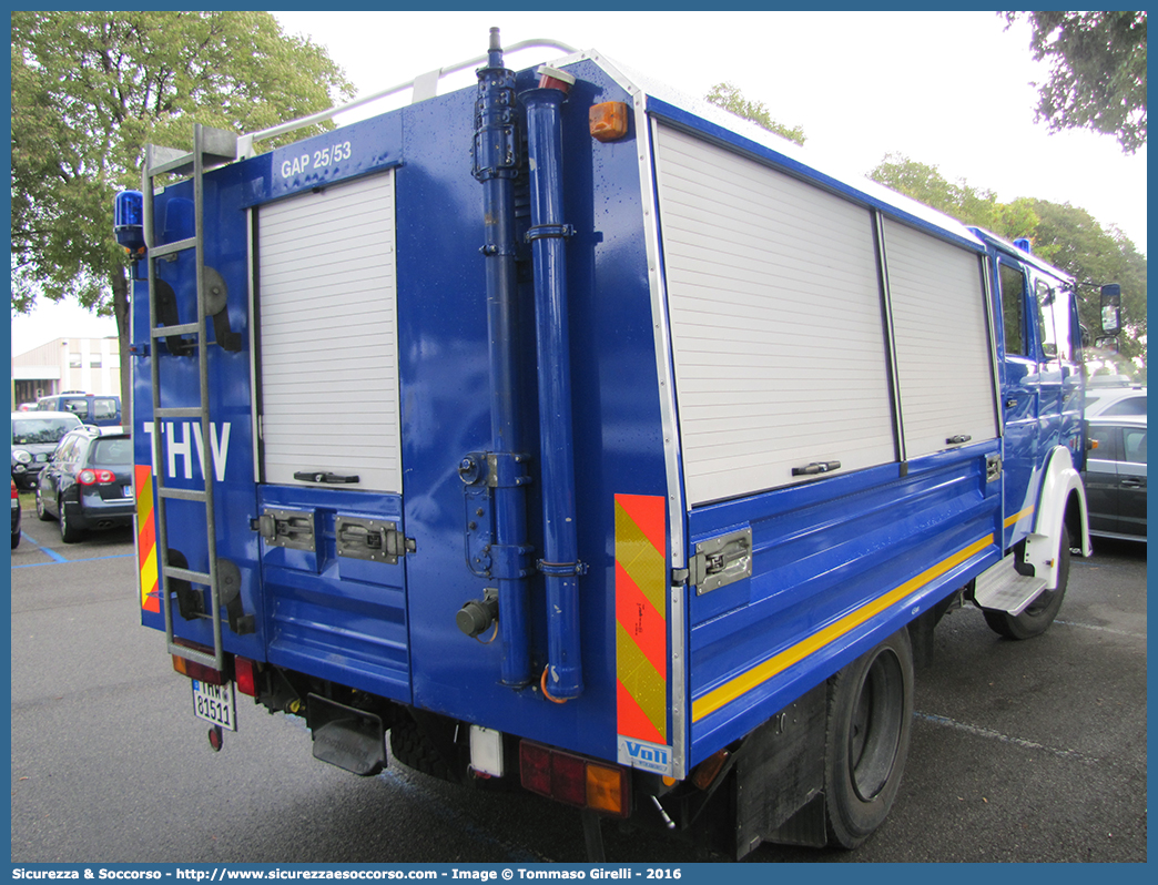 THW 81511
Bundesrepublik Deutschland
Technisches Hilfswerk
Iveco 90-16
Parole chiave: THW;Technisches;Hilfswerk;Iveco;90-16;90.16