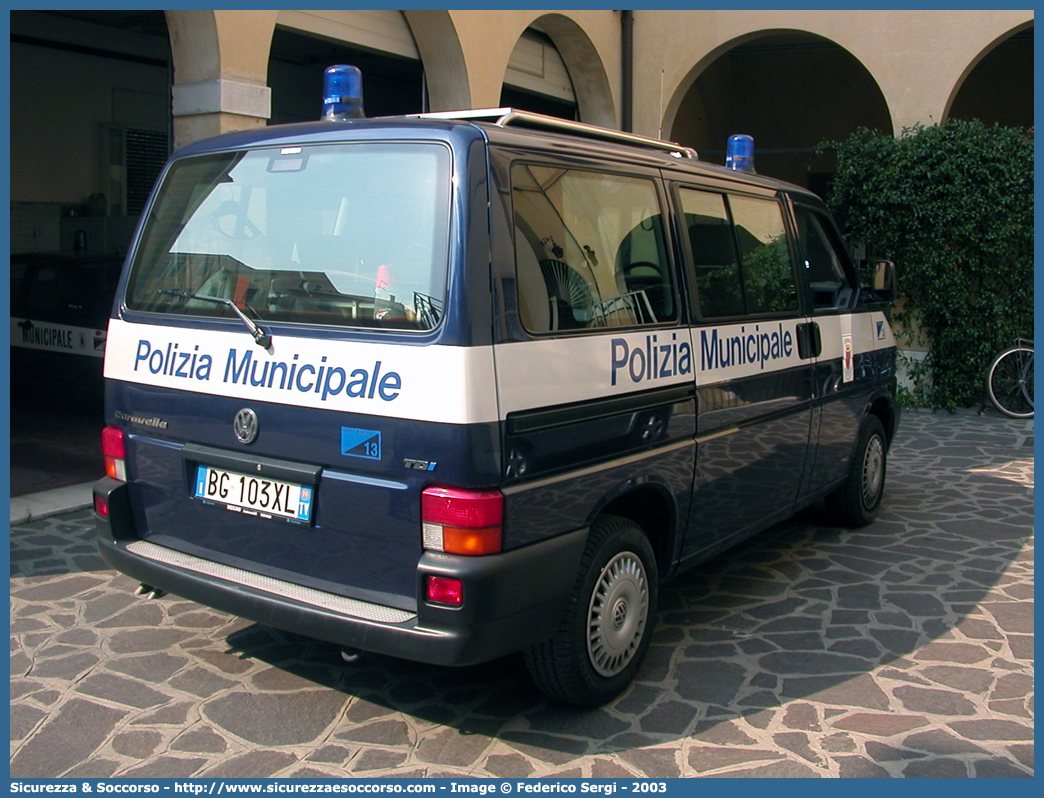 -
Polizia Municipale
Comune di Treviso
Volkswagen Transporter T4 restyling
Parole chiave: PL;P.L.;PM;P.M.;Polizia;Locale;Municipale;Treviso;Volkswagen;Transporter;T4