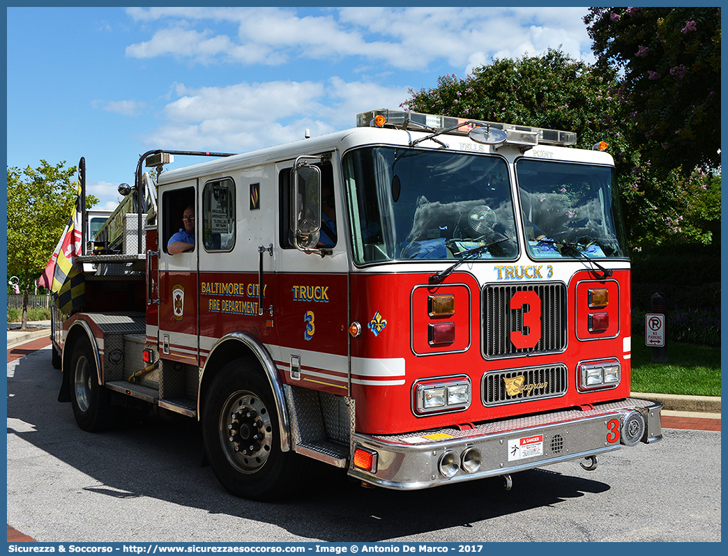 Truck 3
United States of America
Baltimore City Fire Department
Tractor-Drawn Aerial
Parole chiave: United;States;of;America;USA;U.S.A.;Baltimore;City;Fire;Department;BCFD;B.C.F.D.;Tractor;Drawn;Aerial