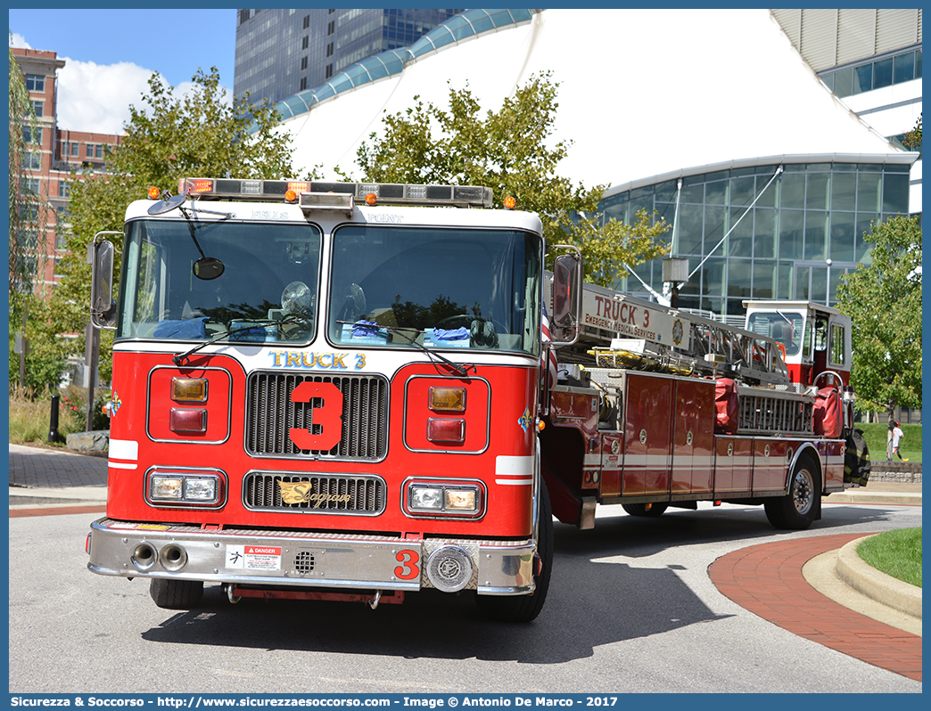 Truck 3
United States of America
Baltimore City Fire Department
Tractor-Drawn Aerial
Parole chiave: United;States;of;America;USA;U.S.A.;Baltimore;City;Fire;Department;BCFD;B.C.F.D.;Tractor;Drawn;Aerial