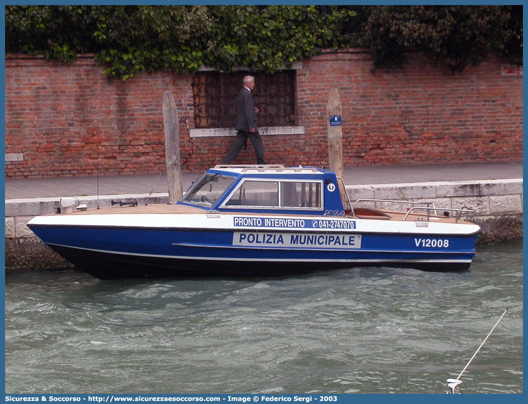 -
Polizia Municipale
Comune di Venezia
Parole chiave: PL;P.L.;PM;P.M.;Polizia;Locale;Municipale;Venezia