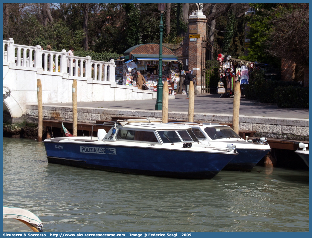 B7
Polizia Locale
Comune di Venezia
Parole chiave: PL;P.L.;PM;P.M.;Polizia;Locale;Municipale;Venezia