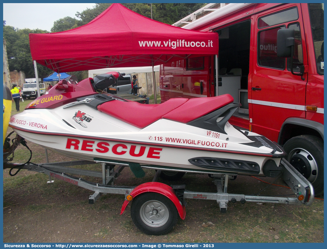 VF 1151
Corpo Nazionale Vigili del Fuoco
Nucleo Soccorso Subacqueo e Acquatico
SeaDoo GTX
Parole chiave: VVF;V.V.F.;Corpo;Nazionale;Vigili;del;Fuoco;Moto d&#039;Acqua;Moto;Acqua;Acquascooter;SeaDoo;Sea Doo;GTX;NSSA;N.S.S.A.;Soccorso;Subacqueo;Acquatico;Sommozzatori;Subacquei