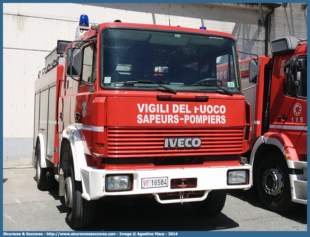 VF 16584
Vigili del Fuoco
Regione Autonoma Valle d'Aosta
Iveco 190-26
(variante)
Parole chiave: VVF;V.V.F.;Vigili;del;Fuoco;Regione;Autonoma;Valle;Aosta;Iveco;190-26