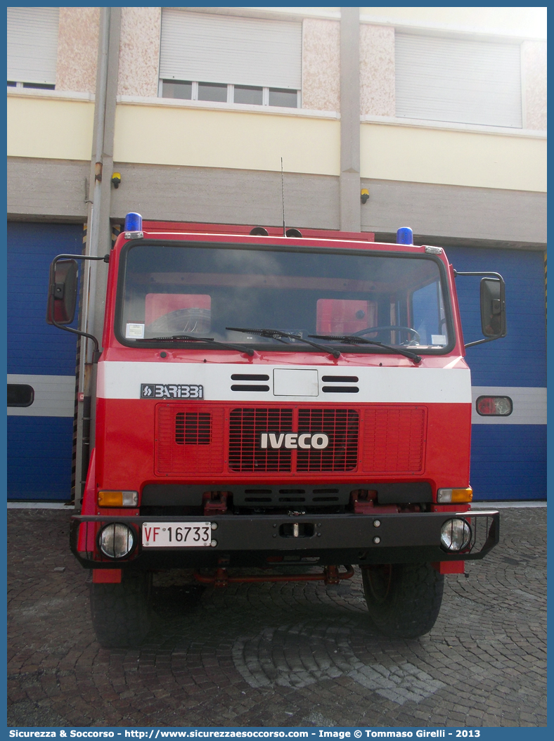 VF 16733
Corpo Nazionale Vigili del Fuoco
Nucleo N.B.C.R.
Iveco 80-17
Parole chiave: VVF;V.V.F.;Corpo;Nazionale;Vigili;del;Fuoco;Iveco;80-17;80.17;NBCR;N.B.C.R.;Nucleare;Batteriologico;Chimico;Radiologico;Radiometrico;Radiometria;Radioattività;Radioattivita