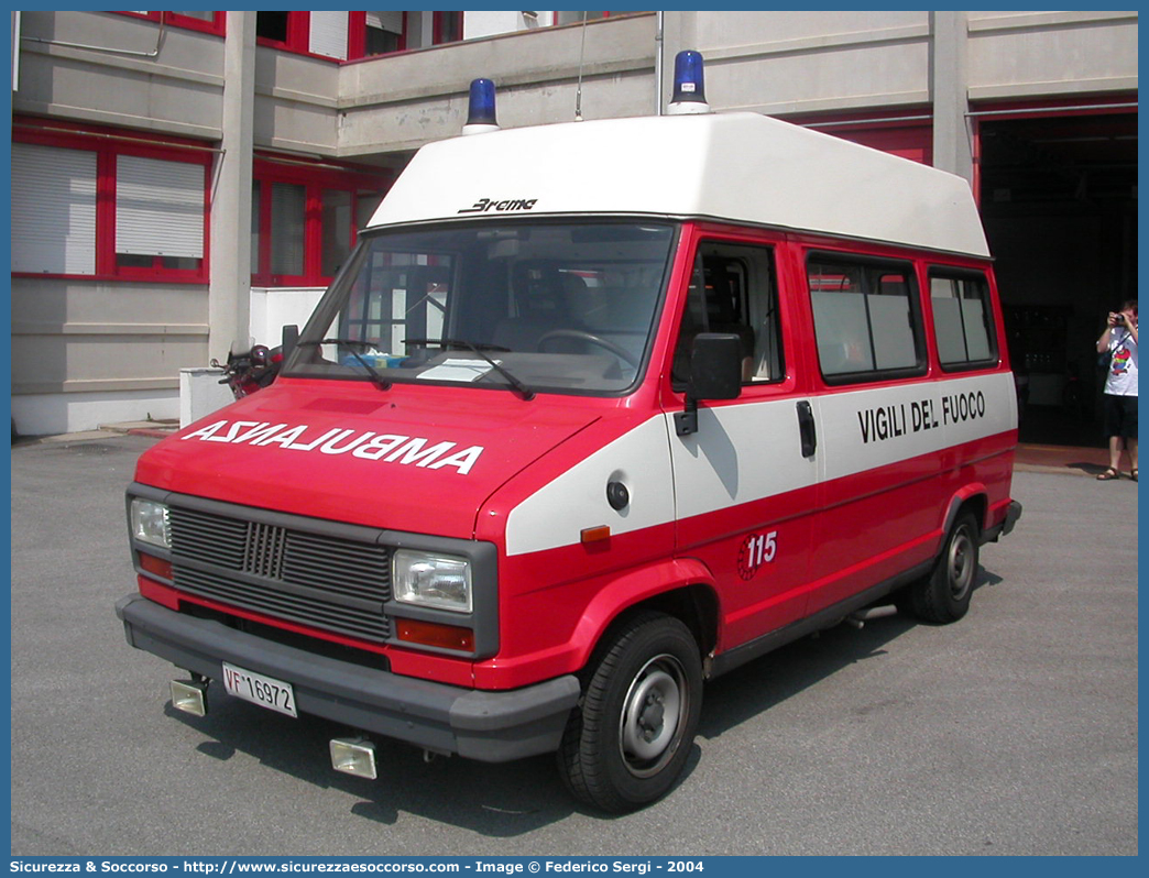 VF 16972
Corpo Nazionale Vigili del Fuoco
Servizio Sanitario
Fiat Ducato I serie
Allestitore Brema
Parole chiave: VVF;V.V.F.;Corpo;Nazionale;Vigili;del;Fuoco;Servizio;Sanitario;Fiat;Ducato;Brema