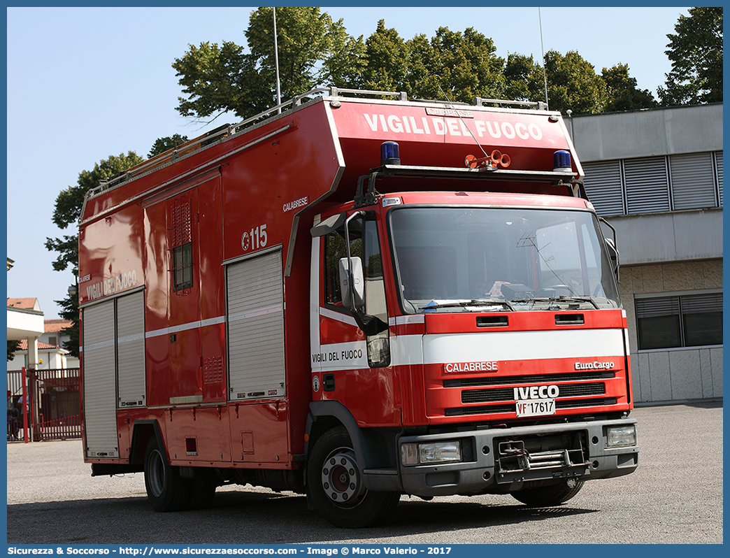 VF 17617
Corpo Nazionale Vigili del Fuoco
Iveco EuroCargo 100E18 I serie
Allestitore Calabrese S.p.A.
Parole chiave: VVF;V.V.F.;Corpo;Nazionale;Vigili;del;Fuoco;Polilogistici;Polilogistico;Iveco;EuroCargo;100E18;Calabrese