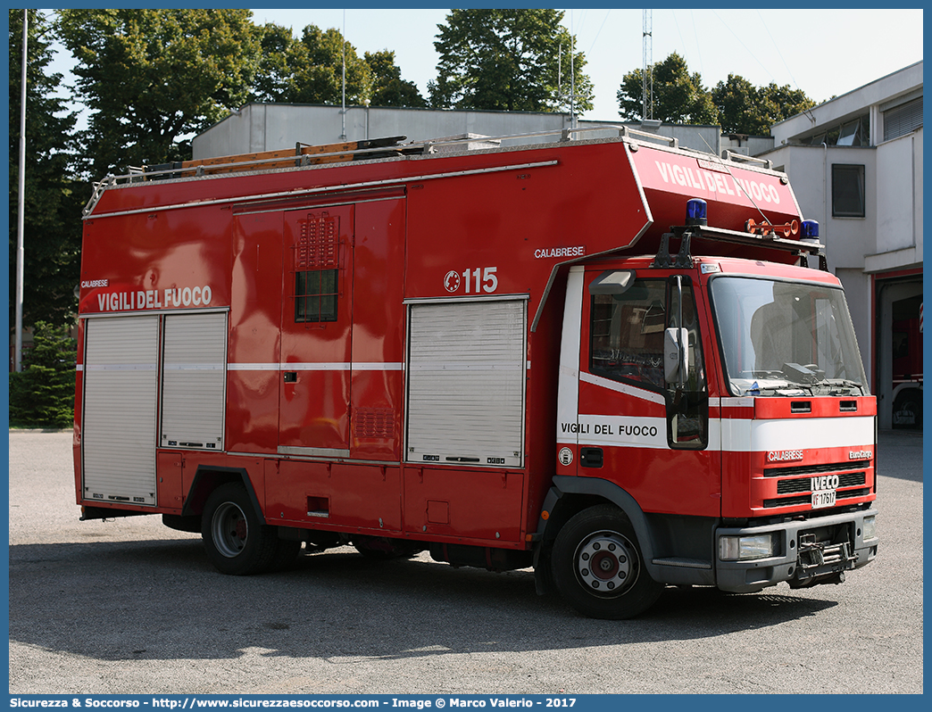 VF 17617
Corpo Nazionale Vigili del Fuoco
Iveco EuroCargo 100E18 I serie
Allestitore Calabrese S.p.A.
Parole chiave: VVF;V.V.F.;Corpo;Nazionale;Vigili;del;Fuoco;Polilogistici;Polilogistico;Iveco;EuroCargo;100E18;Calabrese