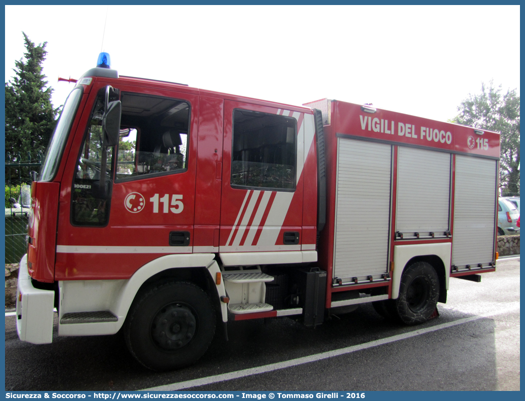 VF 20160
Corpo Nazionale Vigili del Fuoco
Iveco Magirus CityEuroFire
100E21 I serie
Ricondizionato Fortini S.r.l.
Parole chiave: VVF;V.V.F.;Corpo;Nazionale;Vigili;del;Fuoco;AutoPompaSerbatoio;APS;A.P.S.;Iveco;Magirus;Fortini;EuroFire;100E21