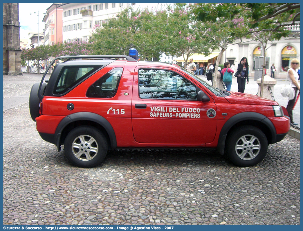 VF 22962
Vigili del Fuoco
Regione Autonoma Valle d'Aosta
Land Rover Freelander I serie restyling
Parole chiave: VVF;V.V.F.;Vigili;del;Fuoco;Regione;Autonoma;Valle;Aosta;Land Rover;Freelander