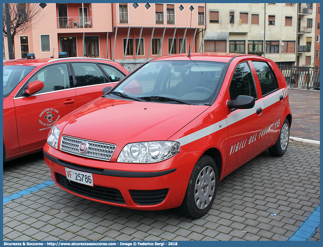 VF 25786
Corpo Nazionale Vigili del Fuoco
Fiat Punto Classic
Parole chiave: VVF;V.V.F.;Corpo;Nazionale;Vigili;del;Fuoco;Fiat;Punto