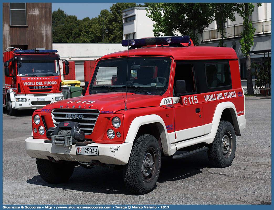 VF 25949
Corpo Nazionale Vigili del Fuoco
Iveco Massif
Parole chiave: VVF;V.V.F.;Corpo;Nazionale;Vigili;del;Fuoco;Iveco;Massif