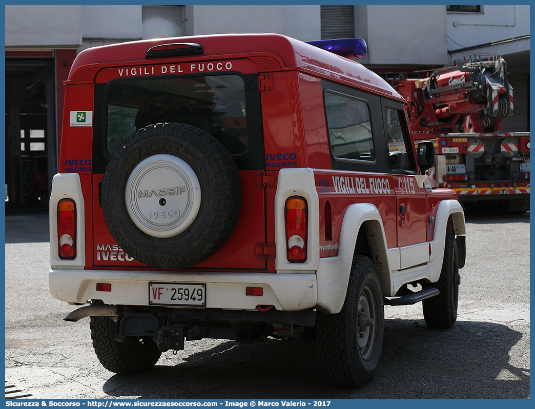 VF 25949
Corpo Nazionale Vigili del Fuoco
Iveco Massif
Parole chiave: VVF;V.V.F.;Corpo;Nazionale;Vigili;del;Fuoco;Iveco;Massif