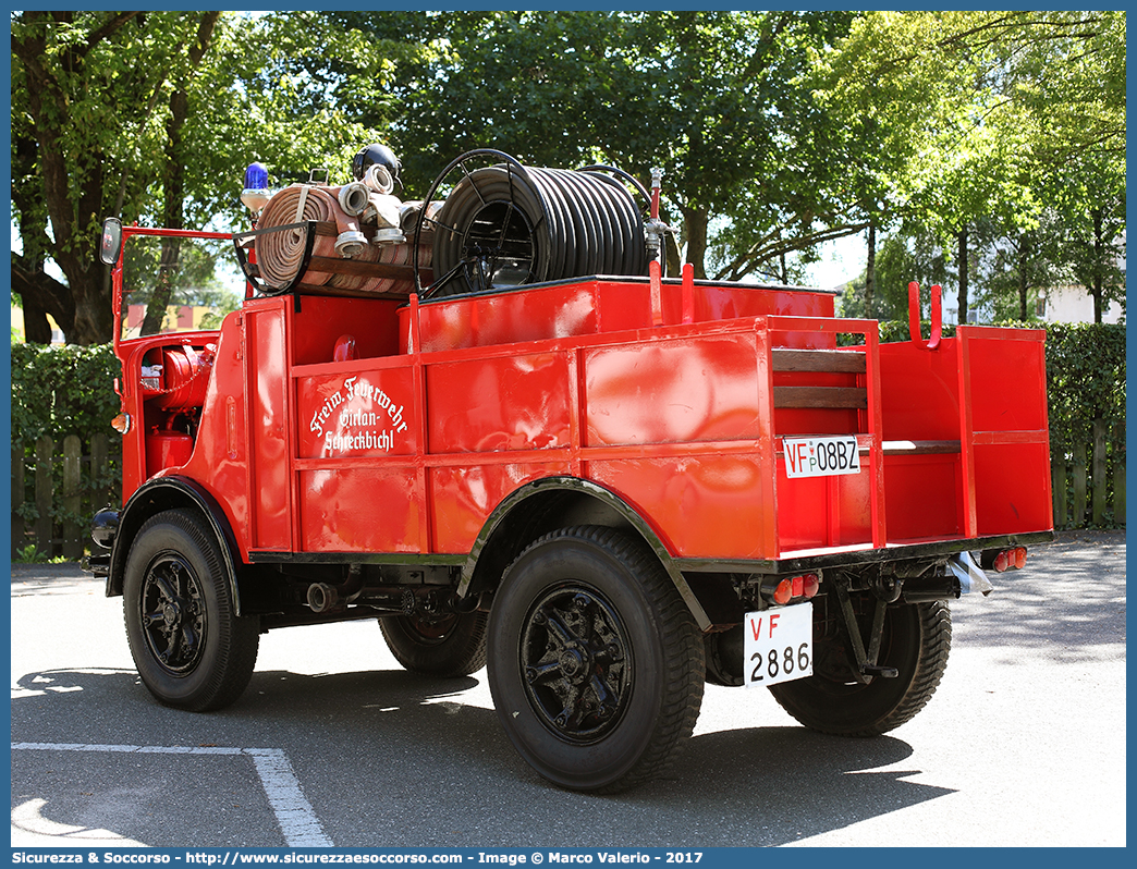 VF 2886
Vigili del Fuoco Volontari Cornaiano-Colterenzio
Freiwillige Feuerwehr Girlan-Schreckbichl
SPA 39
Parole chiave: VFV;V.F.V.;Vigili;Fuoco;Volontari;Freiwillige;Feuerwehr;Cornaiano;Colterenzio;Girlan;Schreckbichl;SPA;39