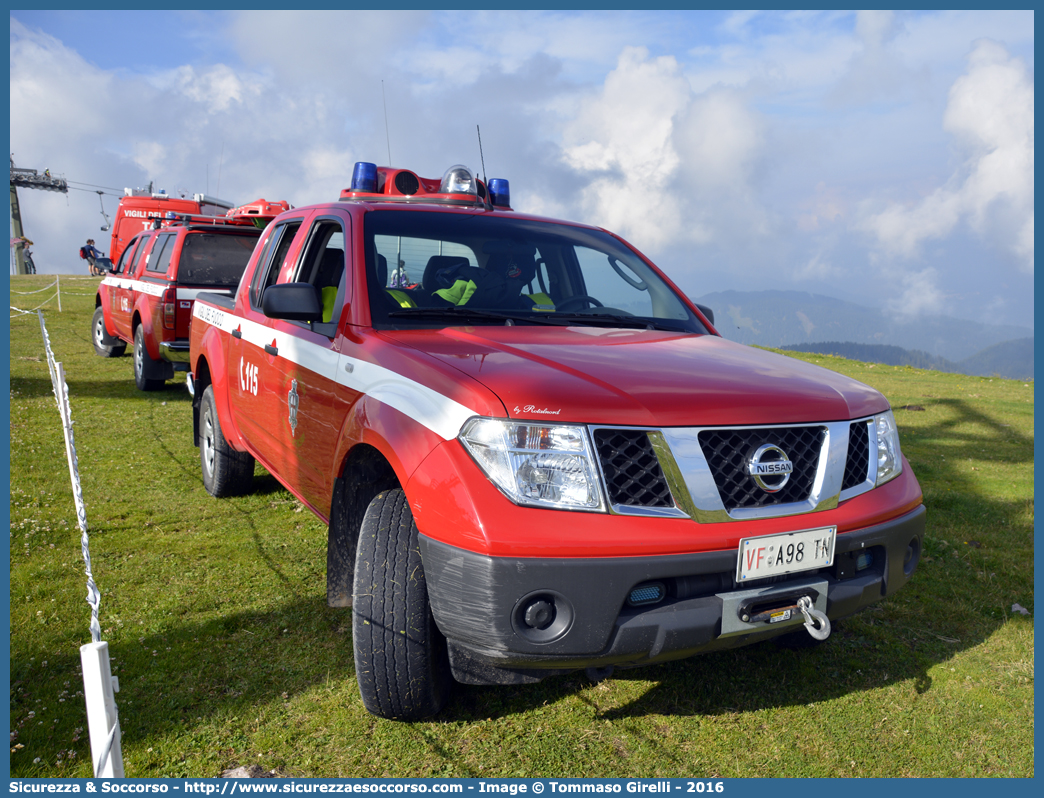 VF A98TN
Vigili del Fuoco Volontari Cavalese
Nissan Navara II serie
Parole chiave: VF;V.F.;Vigili;del;Fuoco;Corpo;Volontari;Cavalese;Nissan;Navara