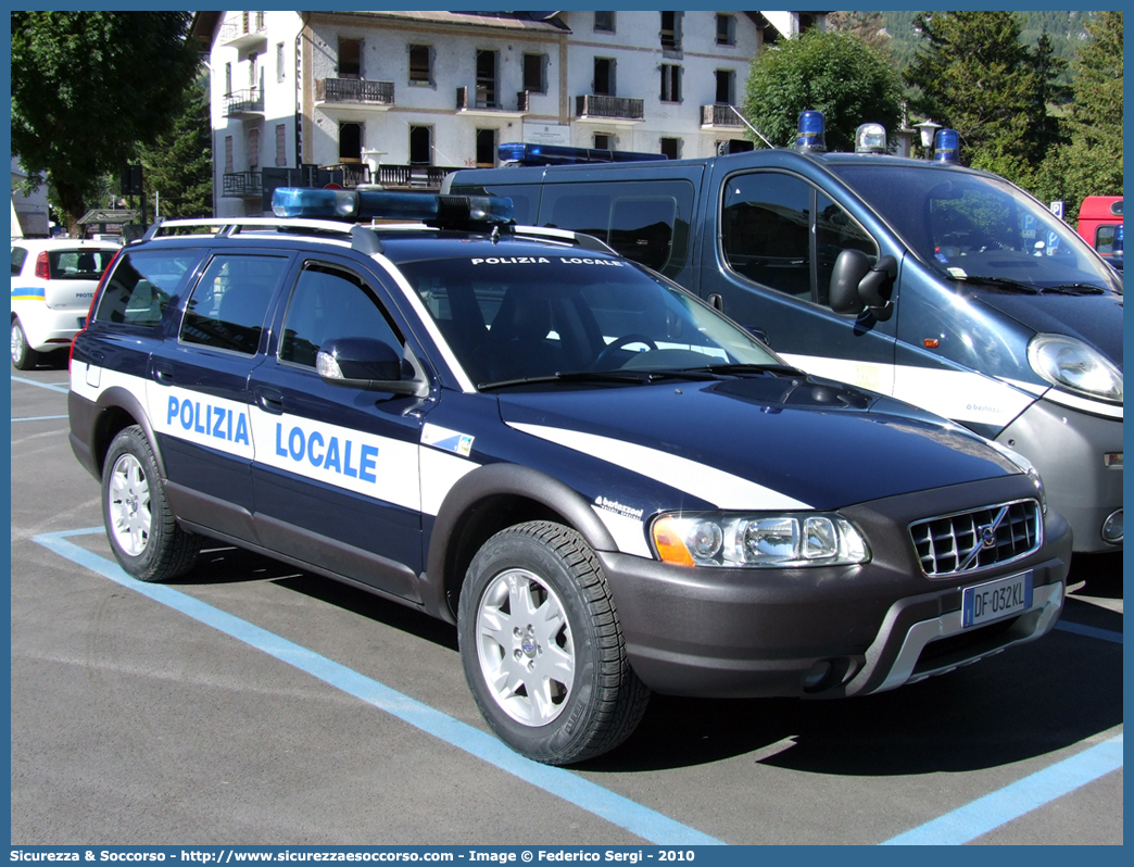 -
Polizia Locale
Comune di Cortina d'Ampezzo
Volvo XC70 II serie
Allestitore Bertazzoni S.r.l.
Parole chiave: PL;P.L.;PM;P.M.;Polizia;Locale;Municipale;Cortina d&#039;Ampezzo;Cortina;Ampezzo;Volvo;XC70;XC;70;Bertazzoni