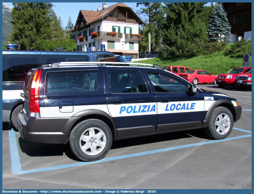 -
Polizia Locale
Comune di Cortina d'Ampezzo
Volvo XC70 II serie
Allestitore Bertazzoni S.r.l.
Parole chiave: PL;P.L.;PM;P.M.;Polizia;Locale;Municipale;Cortina d&#039;Ampezzo;Cortina;Ampezzo;Volvo;XC70;XC;70;Bertazzoni