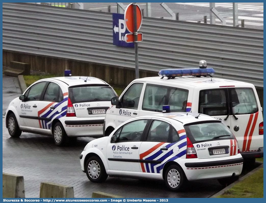 -
Koninkrijk België
Federale Politie
Police Aéronautique Gosselies
Citroen C3
Parole chiave: Koninkrijk;België;Federale;Politie;Police;Aéronautique;Gosselies;Citroen;C3