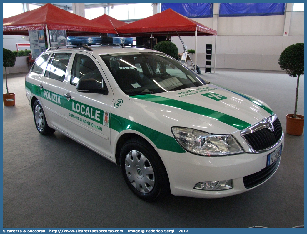 Polizia Locale YA205AB
Polizia Locale
Comune di Montichiari
Skoda Octavia Wagon III serie
Allestitore Focaccia Group S.r.l.
Parole chiave: PL;PM;P.L.;P.M.;Polizia;Locale;Municipale;Montichiari;Skoda;Octavia;Wagon;Focaccia