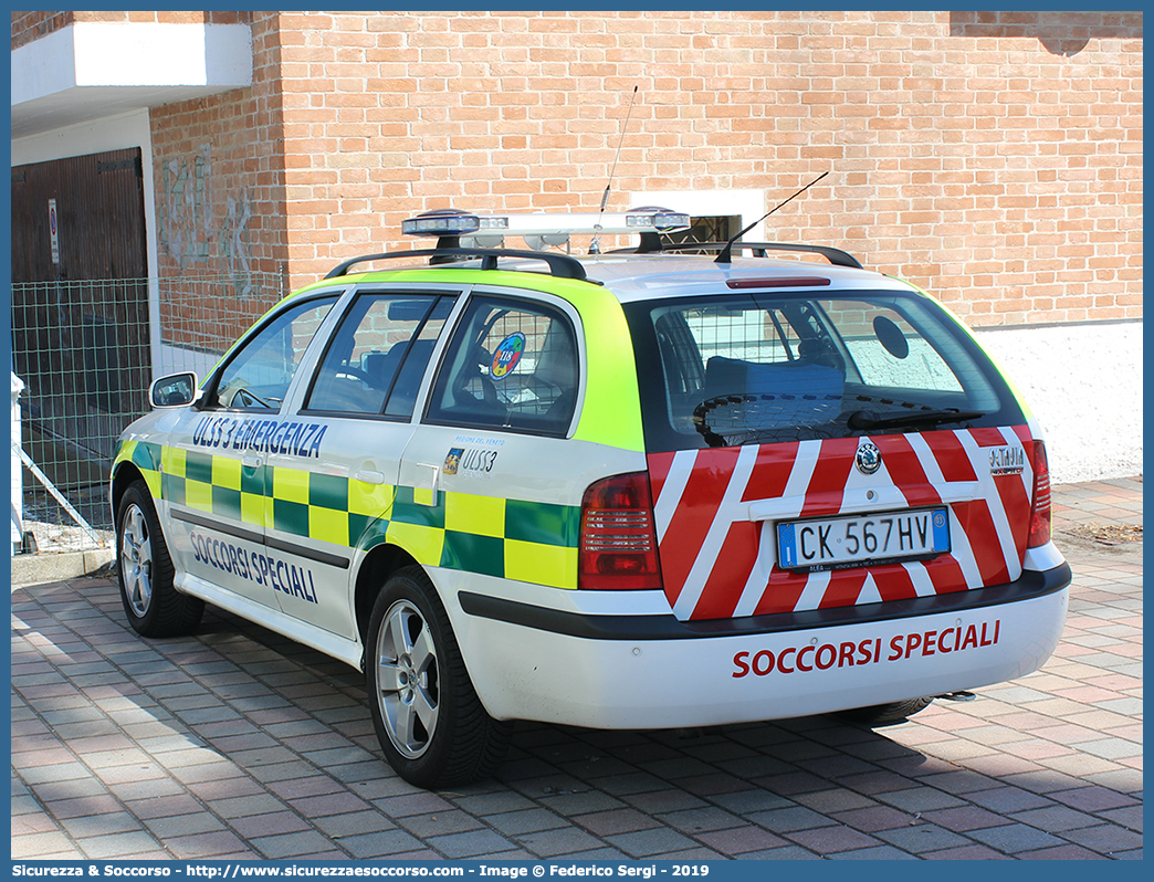 ALFA 09
SUEM 118 Venezia Mestre
Azienda ULSS 3 - Serenissima
Mestre
Skoda Octavia Wagon I serie
Allestitore Alea Italia S.r.l.
Ricondizionata Ambitalia S.p.A.
(III variante)
Parole chiave: 118;SUEM;S.U.E.M.;Venezia;Mestre;Emergenza;Automedica;Skoda;Octavia;Wagon;Alea;Ambitalia