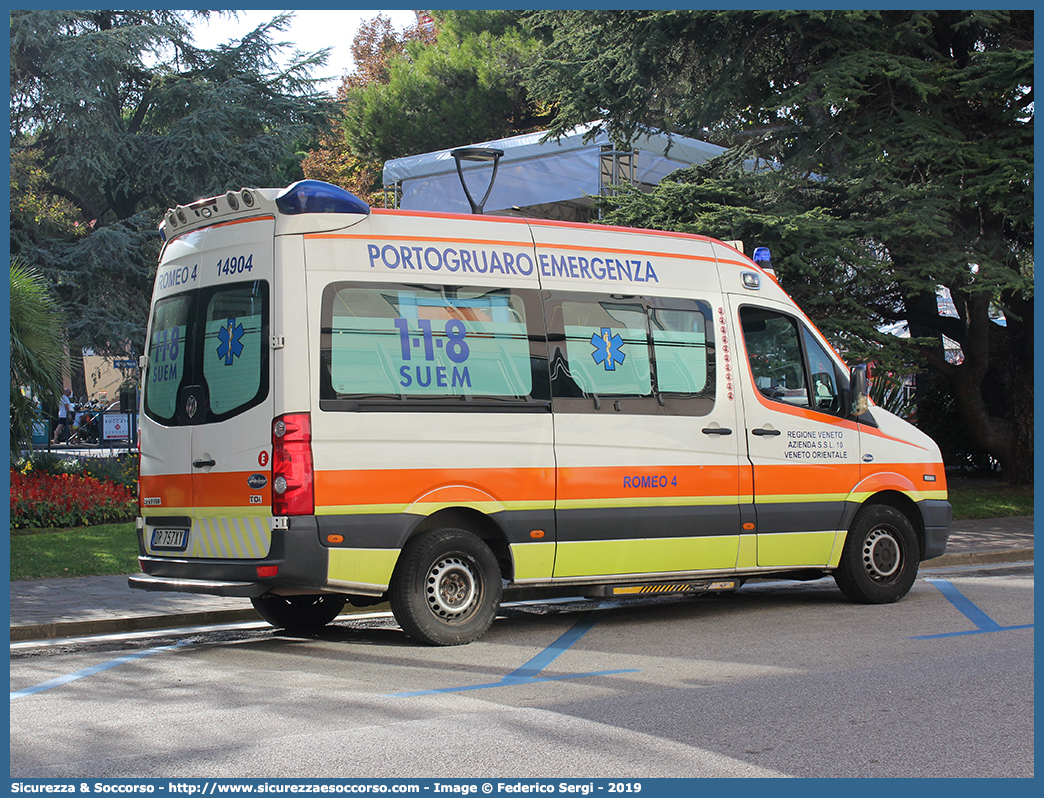 ROMEO 4
SUEM 118 Portogruaro Emergenza
Azienda ULSS 4 - Veneto Orientale
Portogruaro
Volkswagen Crafter I serie
Allestitore Aricar S.p.A.
Parole chiave: 118;SUEM;Portogruaro;Emergenza;Ambulanza;Autoambulanza;Volkswagen;Crafter;Aricar