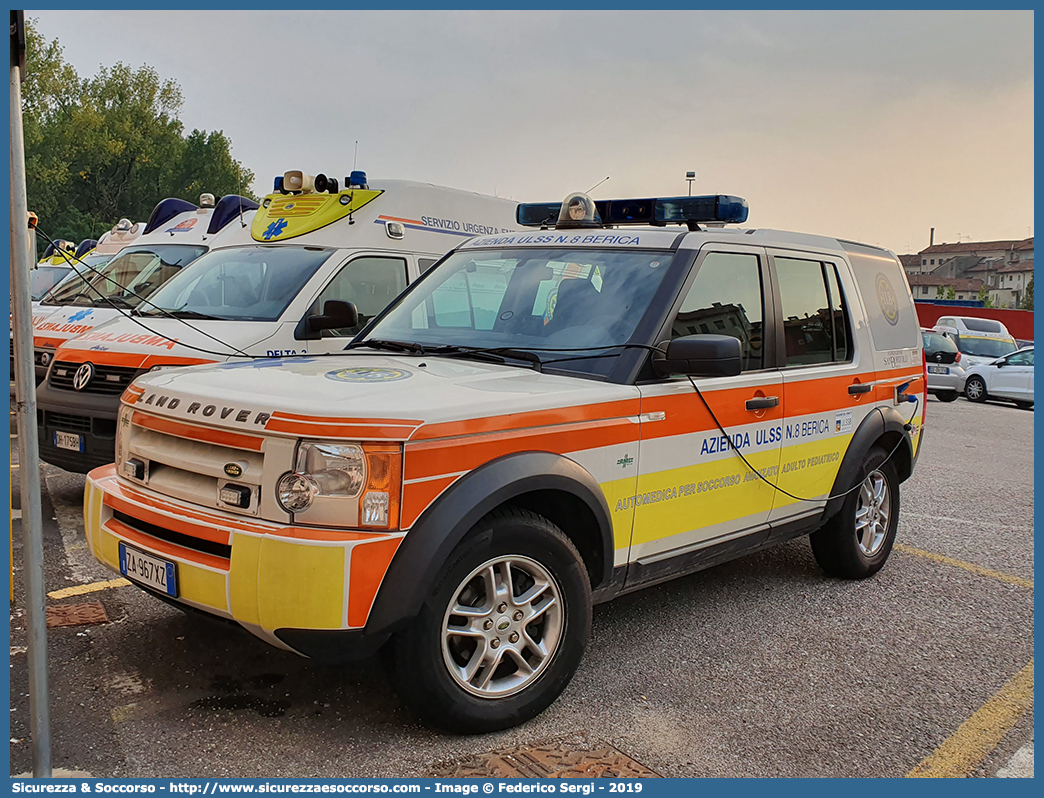 DELTA MIKE 1
SUEM 118 Vicenza
Azienda ULSS 8 - Berica
Land Rover Discovery 3
Allestitore PML S.n.c.
Parole chiave: 118;SUEM;S.U.E.M.;Vicenza;Automedica;Auto Medica;Automedicalizzata;Auto Medicalizzata;Land Rover;Discovery;3;PML;P.M.L.