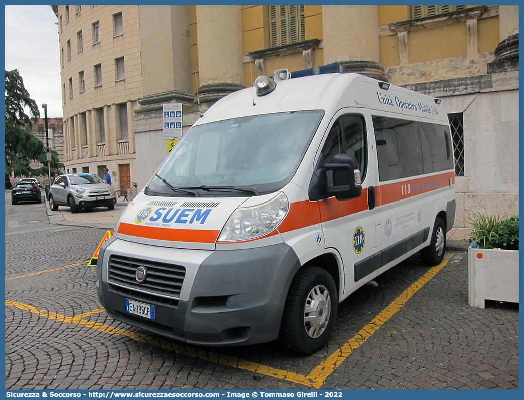 -
SUEM 118 Verona Emergenza
Azienda ULSS 9 - Scaligera
Fiat Ducato III serie
Allestitore Mariani Fratelli S.r.l.
(II variante)
Parole chiave: 118;Verona;Emergenza;SUEM;S.U.E.M.;Fiat;Ducato;Mariani Fratelli