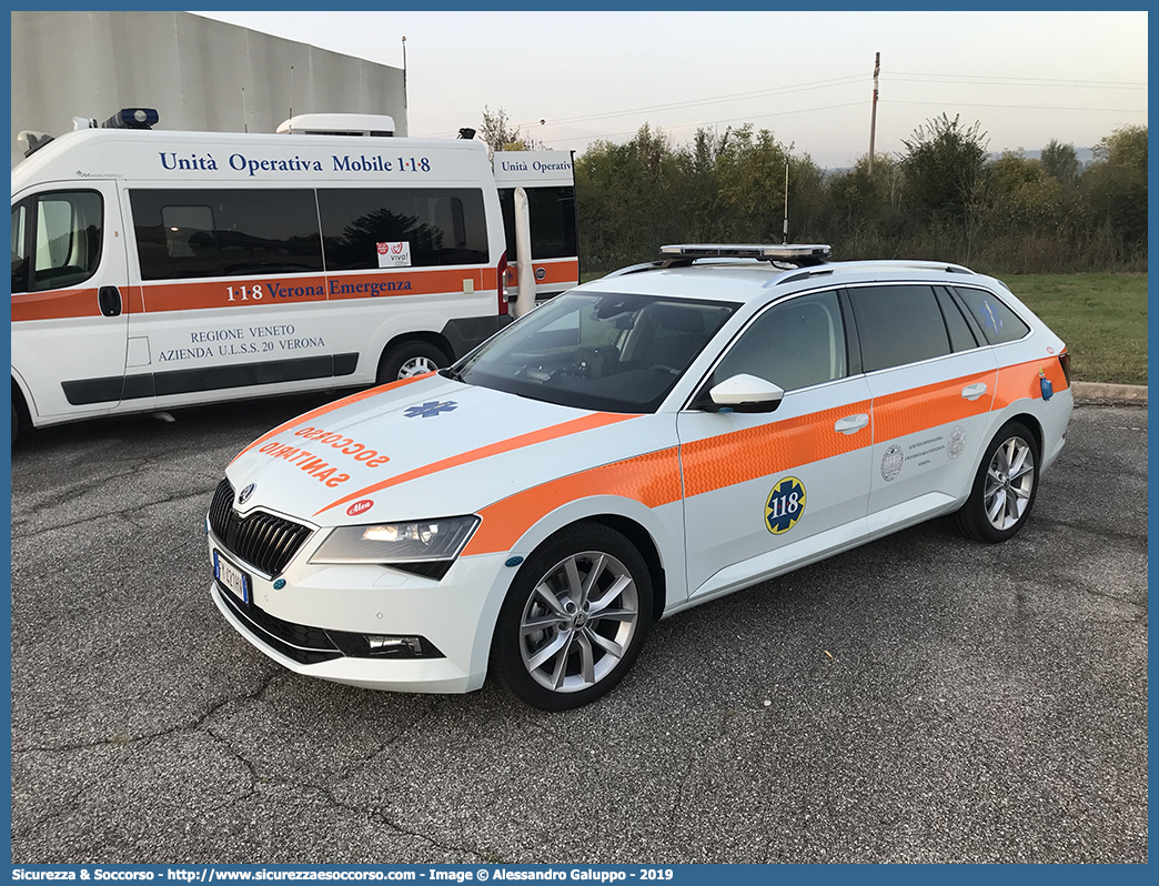 -
SUEM 118 Verona Emergenza
Azienda ULSS 9 - Scaligera
Skoda Superb III serie
Allestitore Alea Italia S.r.l.
Parole chiave: 118;Verona;Emergenza;SUEM;S.U.E.M.;Automedica;Skoda;Superb;Alea