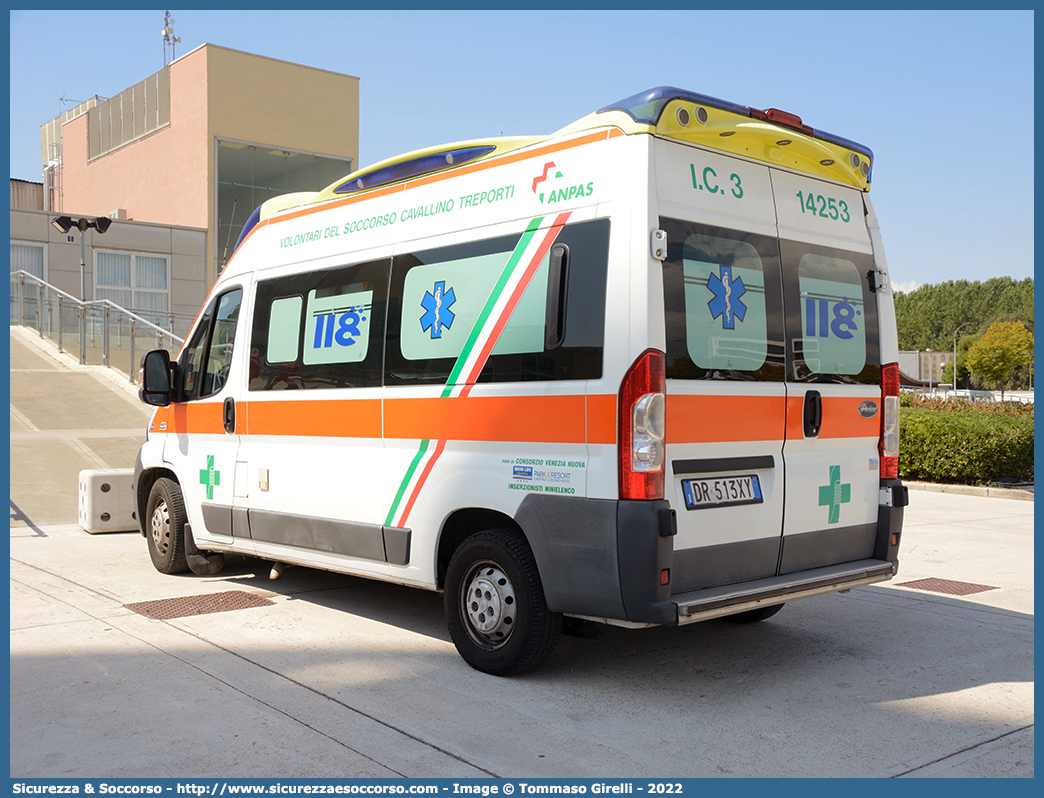 I.C. 3 - 14253
Volontari del Soccorso Cavallino Treporti
Fiat Ducato III serie
Allestitore Aricar S.p.A.
Parole chiave: Volontari;del;Soccorso;Cavallino;Treporti;Fiat;Ducato;Aricar;Ambulanza;Autoambulanza