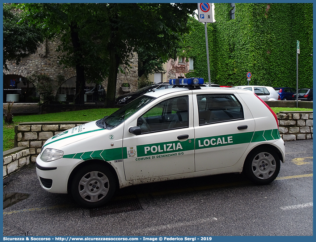 -
Polizia Locale
Comune di Desenzano del Garda
Fiat Punto III serie
Allestitore Projet Service S.r.l.
Parole chiave: PL;P.L.;PM;P.M.;Polizia;Locale;Municipale;Desenzano;del;Garda;Fiat;Punto;Projet;Service