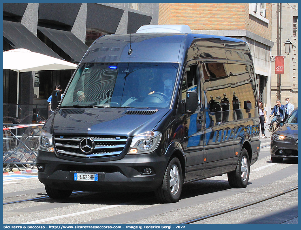 -
Presidenza della Repubblica
Mercedes Benz Sprinter II serie restyling
Parole chiave: Presidenza;della;Repubblica;Mercedes Benz;Sprinter