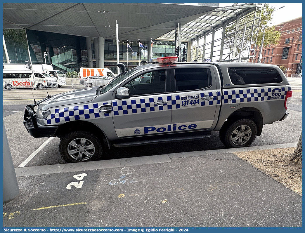 -
Commonwealth of Australia
Victoria Police
Ford Ranger IV generation
Parole chiave: Commonwealth;Australia;Victoria;Police;Ford;Ranger