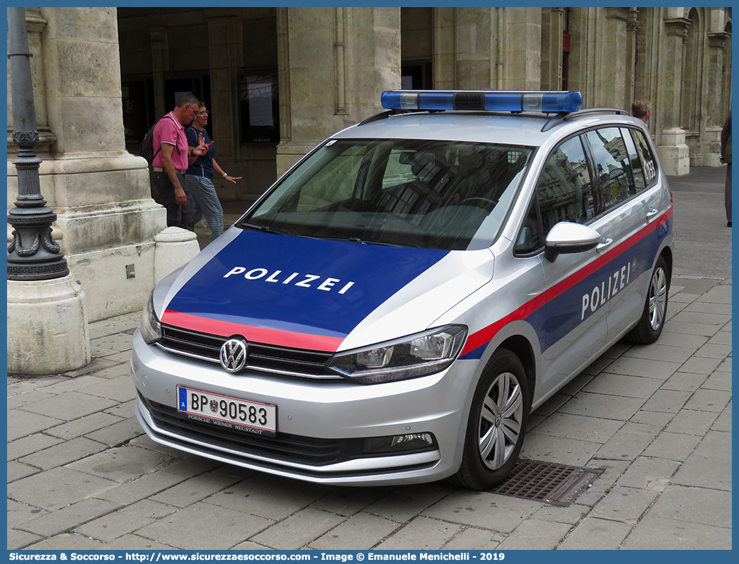 BP 90583
Republik Österreich
Polizei
Volkswagen Touran II generation facelift
Parole chiave: Republik;Österreich;Polizei;Volkswagen;Touran