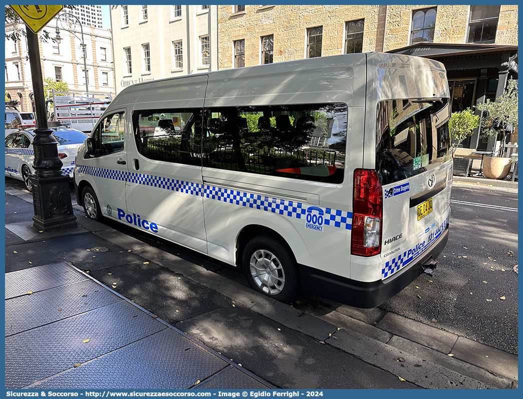 -
Commonwealth of Australia
New South Wales Police
Toyota Hiace VI generation
Parole chiave: Commonwealth;Australia;New;South;Wales;Police;Toyota;Hiace