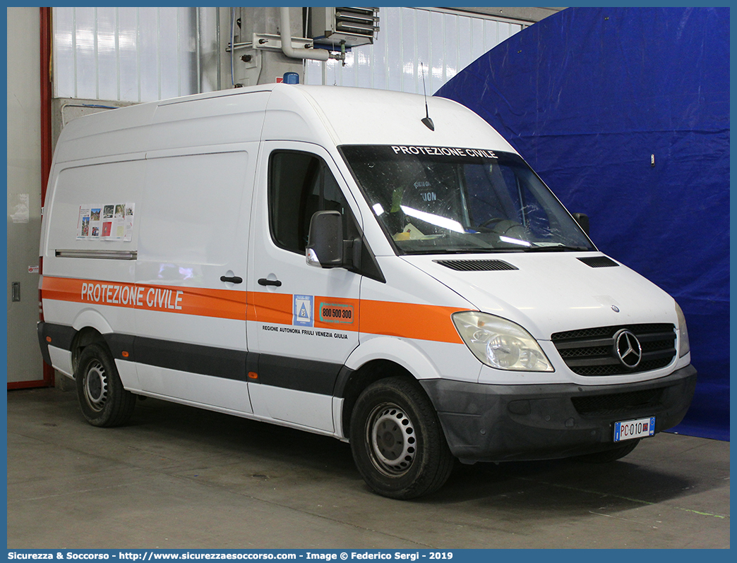 PC 010
Regione Friuli Venezia Giulia
Mercedes Benz Sprinter II serie
Parole chiave: PC;P.C.;Protezione;Civile;Friuli;Venezia Giulia;Mercedes Benz;Sprinter