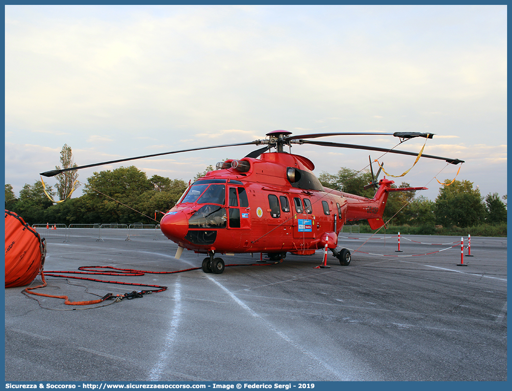 OE-XSP
Misericordia Cristophorus Dolomiti
Airbus Helicopters H215 / Eurocopter AS332
"Super Puma"
Parole chiave: Misericordia;Misericordie;Cristophorus;Dolomiti;Airbus;Helicopters;H215;Eurocopter;AS332;Super Puma