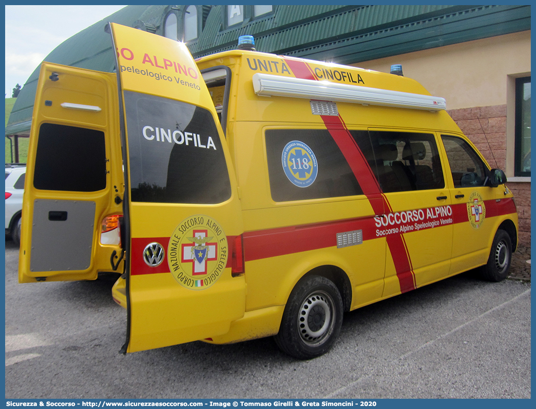 -
Corpo Nazionale
Soccorso Alpino e Speleologico
Regione Veneto
Volkswagen Transporter T6
Parole chiave: CNSAS;C.N.S.A.S.;Corpo;Nazionale;Soccorso;Alpino;Speleologico;Regione;Veneto;Volkswagen;Transporter;T6;Unità;Cinofila;Cinofili