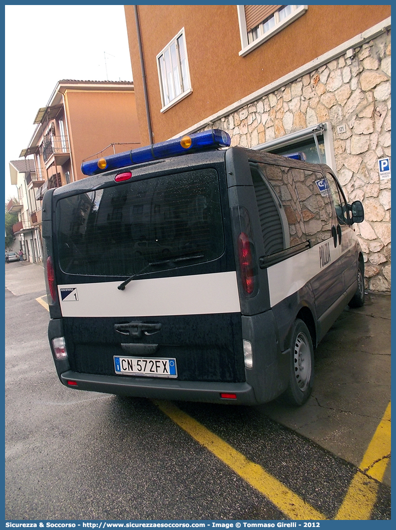 -
Polizia Municipale
Unione Metropolis
Renault Trafic III serie
Parole chiave: PL;PM;P.L.;P.M.;Polizia;Locale;Municipale;Unione;Metropolis;Stanghella;San Pietro Viminario;Granze;Barbona;Renault;Trafic