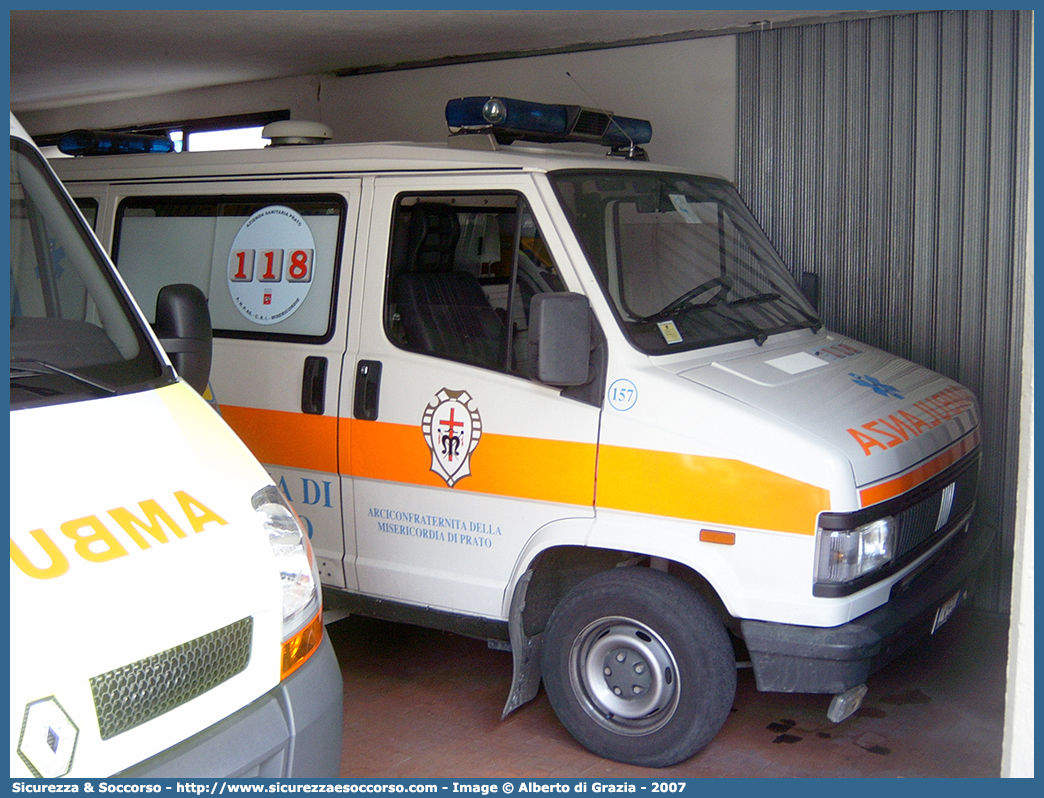 M157
Misericordia di Montemurlo
Fiat Ducato I serie restyling
Parole chiave: Misericordie;Misericordia;Ambulanza;Autoambulanza;Fiat;Ducato;Montemurlo