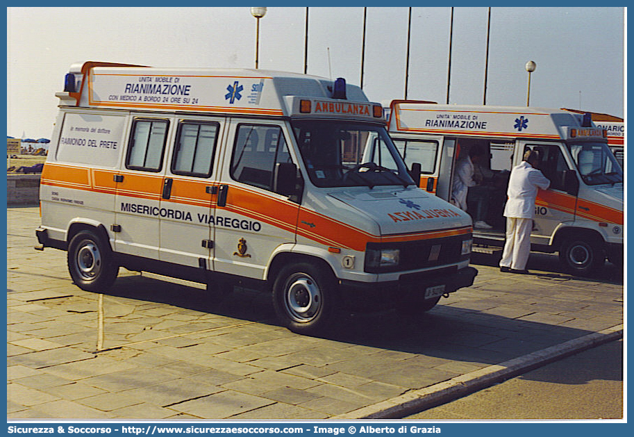 -
Misericordia di Viareggio
Fiat Ducato I serie restyling
Parole chiave: Misericordie;Misericordia;Ambulanza;Autoambulanza;Viareggio;Fiat;Ducato