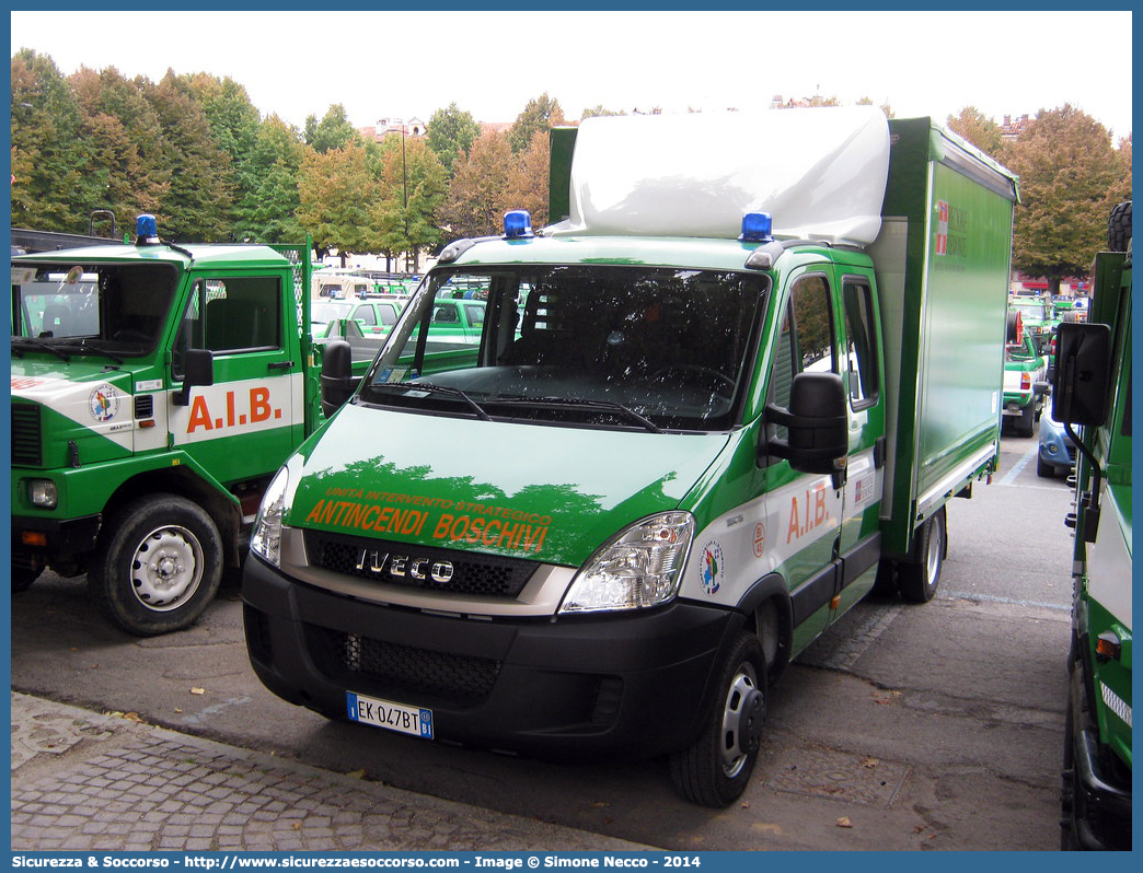 -
Corpo Volontari Antincendi Boschivi
Iveco Daily 35C15 IV serie
Parole chiave: Corpo;Volontari;Antincendi;Boschivi;AIB;A.I.B.;Piemonte;Iveco;Daily;35C15